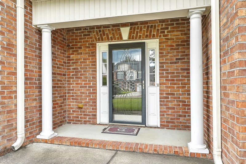 8736 Evangeline Dr, North Charleston, SC 29420