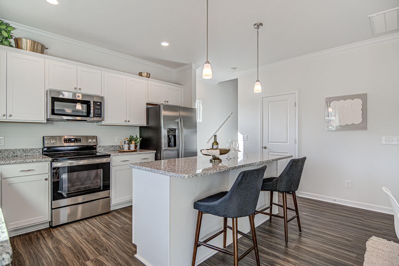 211 Torslanda Ln, Summerville, SC 29486