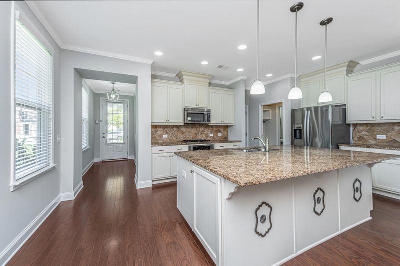 2056 Kings Gate Ln, Mount Pleasant, SC 29466