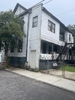 16 Nassau St, Charleston, SC 29403