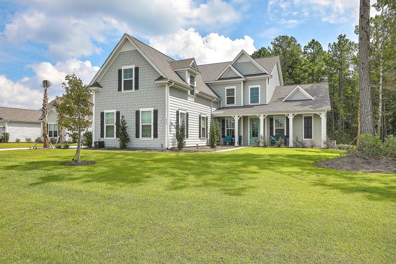 655 Pontoon Rd, Huger, SC 29450