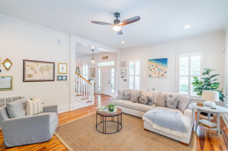 277 N Shelmore Blvd, Mount Pleasant, SC 29464