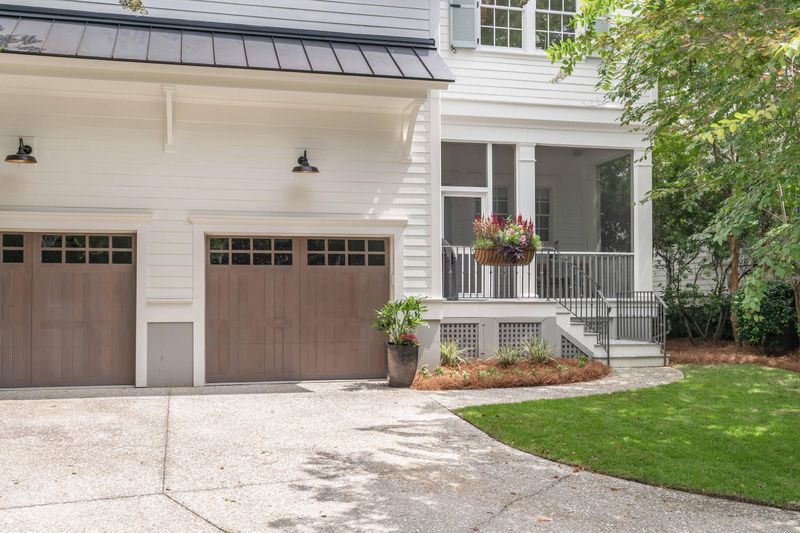 275 Delahow St, Charleston, SC 29492