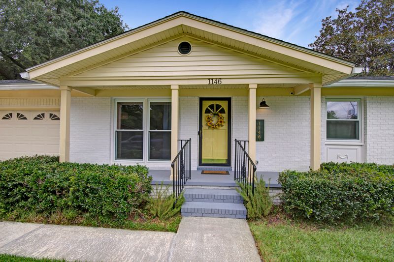 1146 Symmes Dr, Charleston, SC 29407