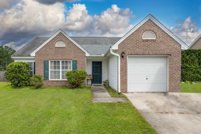 120 Salem Creek Dr, Goose Creek, SC 29445