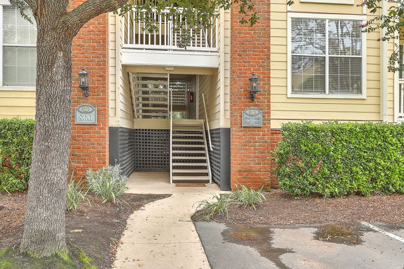1600 Long Grove Dr #817, Mount Pleasant, SC 29464