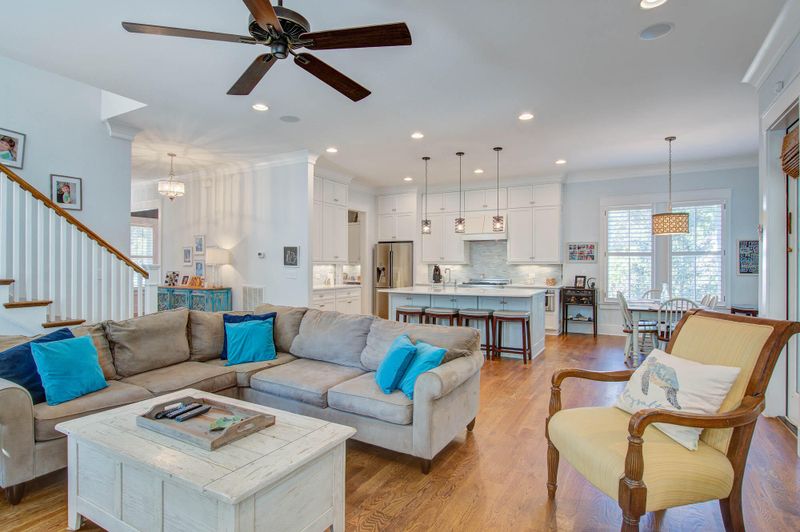 1558 Lindsey Creek Dr, Mount Pleasant, SC 29466