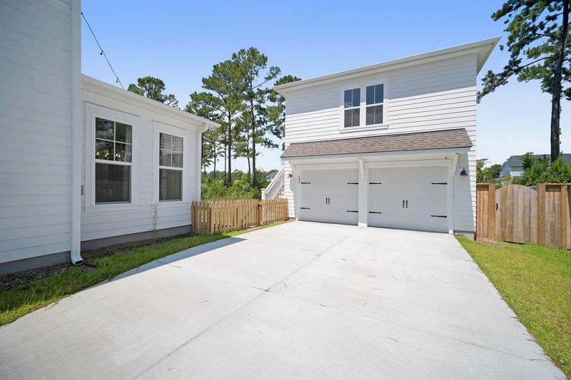1060 Harriman Ln, Charleston, SC 29492