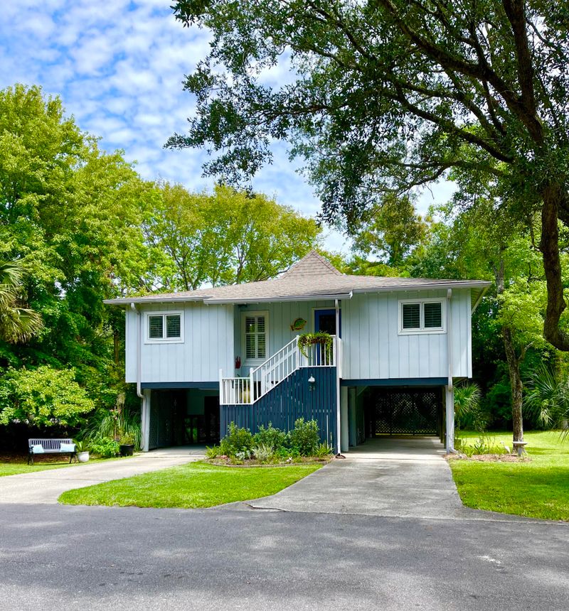 24 Sandcrab Ct, Isle Of Palms, SC 29451