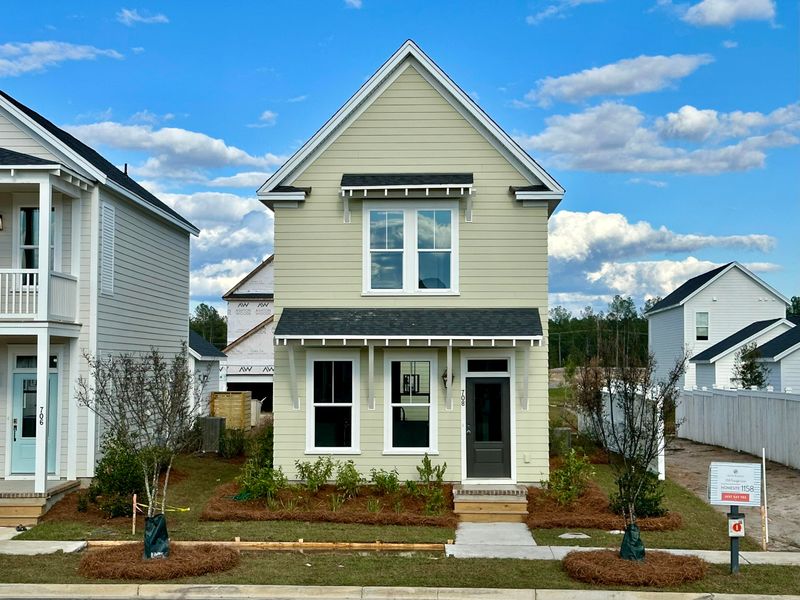 708 Triangle Ln, Summerville, SC 29486
