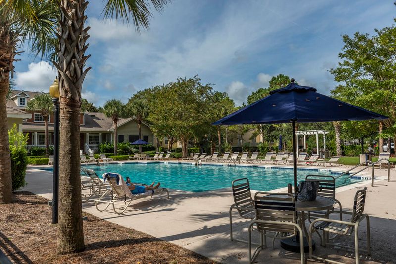 1600 Long Grove Dr #825, Mount Pleasant, SC 29464