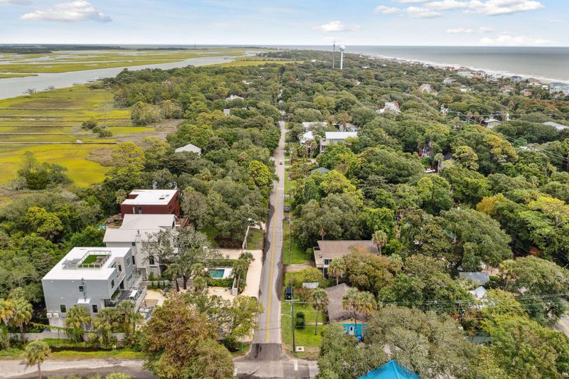 203 E Huron Ave, Folly Beach, SC 29439
