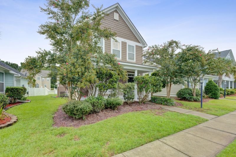 203 Crossandra Ave, Summerville, SC 29483