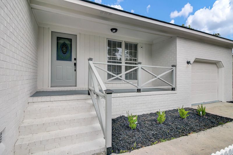 111 Ruffin Rd, Summerville, SC 29486