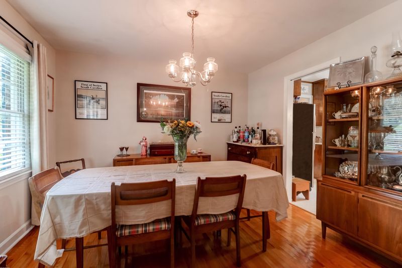 728 James Dr, Charleston, SC 29412
