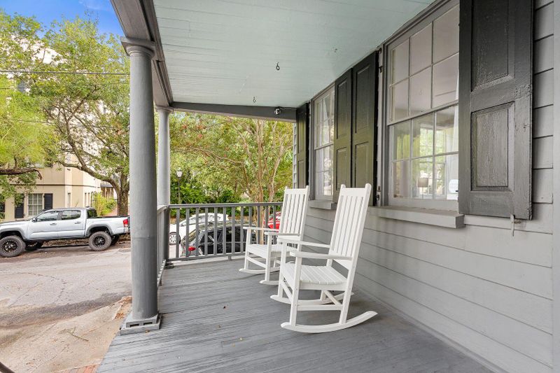 11 Marion St, Charleston, SC 29403