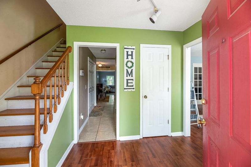 206 Hastings Dr, Goose Creek, SC 29445