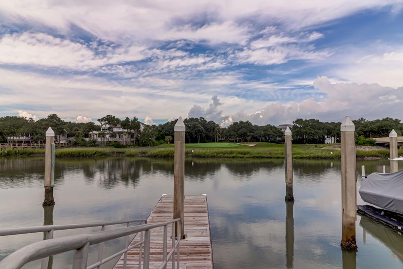 19 Morgan Pl Dr, Isle Of Palms, SC 29451