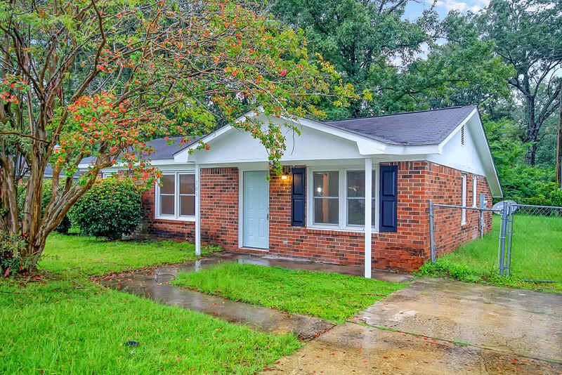 101 Dorchester Manor Blvd, North Charleston, SC 29420