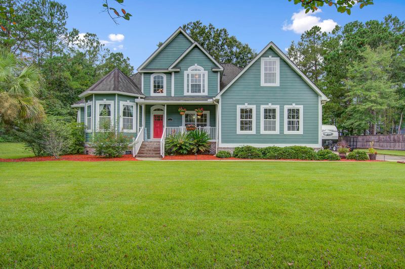 114 Perry Dr, Summerville, SC 29483