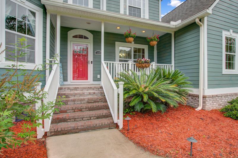 114 Perry Dr, Summerville, SC 29483