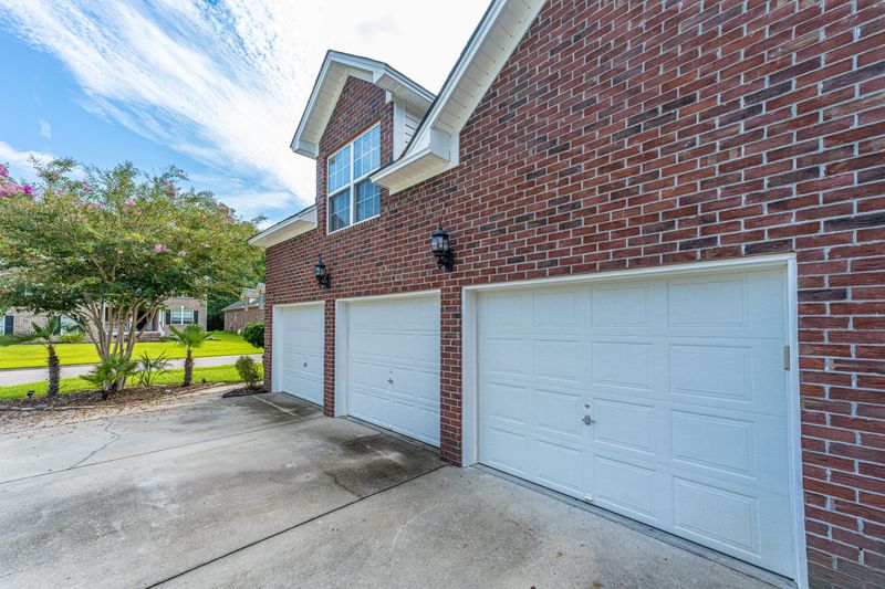 8758 Alexandria Dr, North Charleston, SC 29420