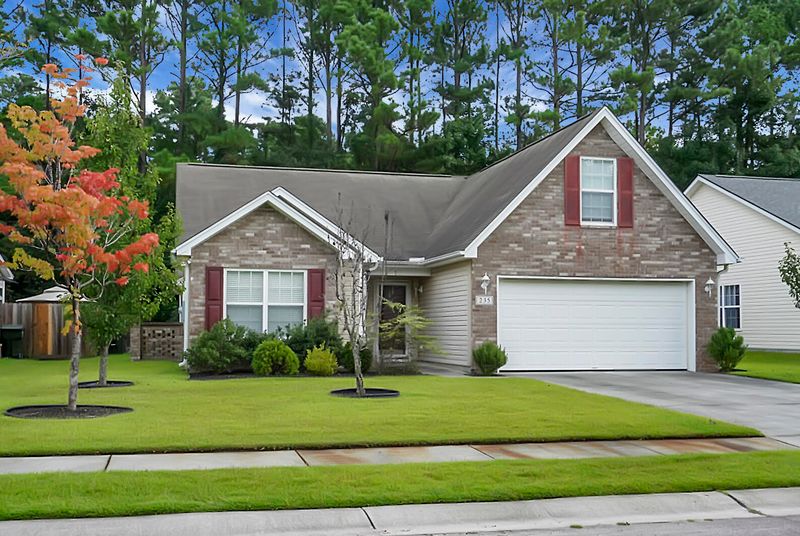 235 Everwood Ct, Moncks Corner, SC 29461