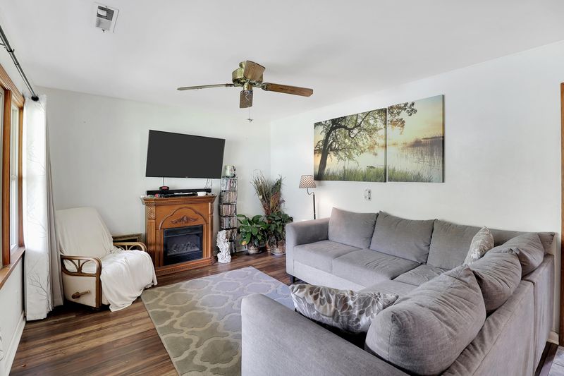 11 Montclair Ave, Goose Creek, SC 29445