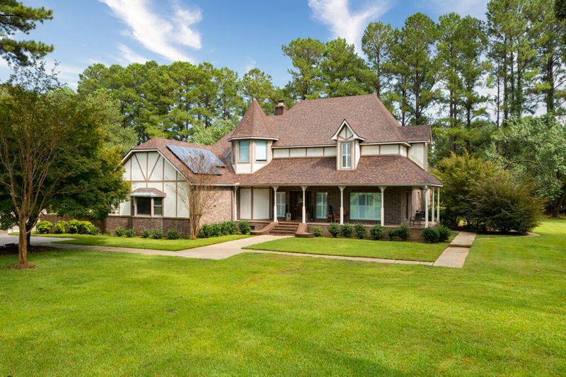 146 Clubhouse Cir, Saint George, SC 29477