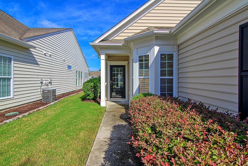 114 Sea Lavender Ln, Summerville, SC 29486
