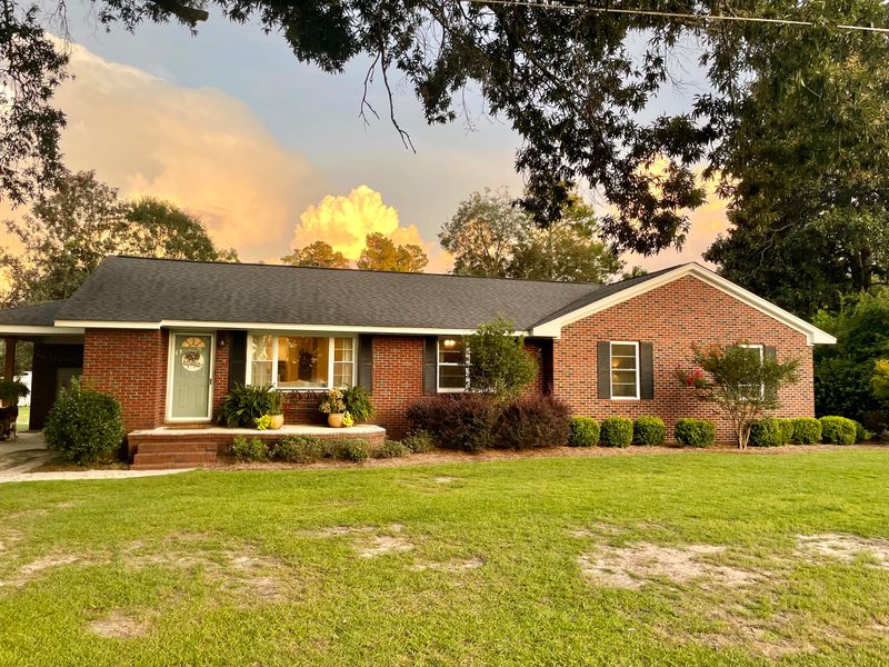 706 Sears St, Saint George, SC 29477
