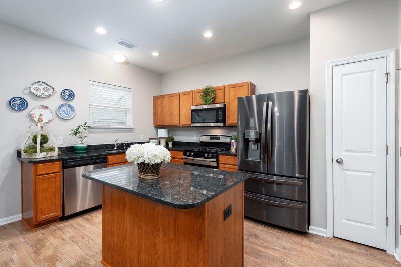 2700 Doubletree Ct, Charleston, SC 29414