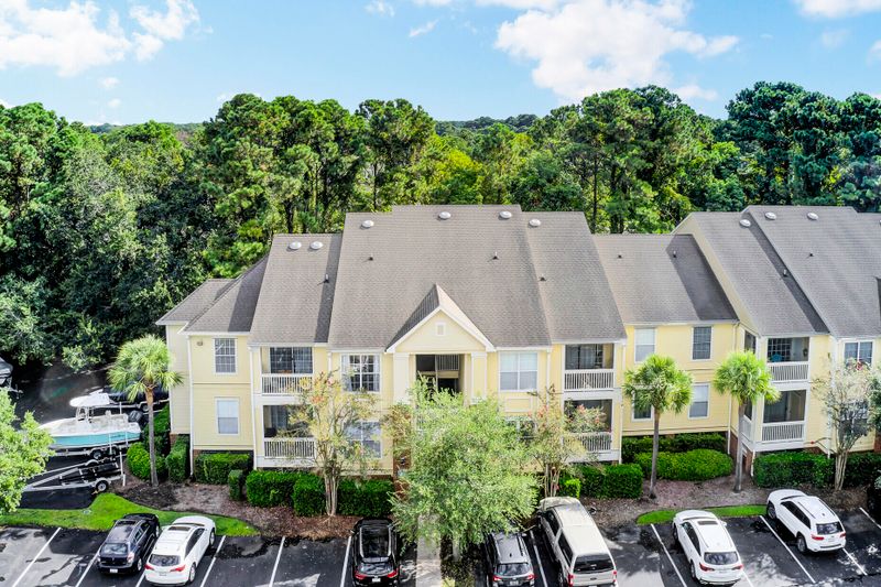 1600 Long Grove Dr #822, Mount Pleasant, SC 29464