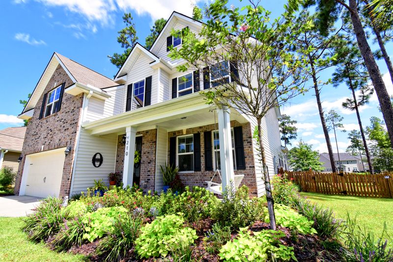 210 Yeamans Way, Summerville, SC 29483