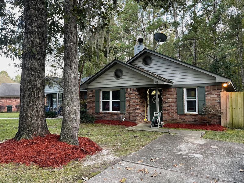 821 Temple Rd #B, Ladson, SC 29456