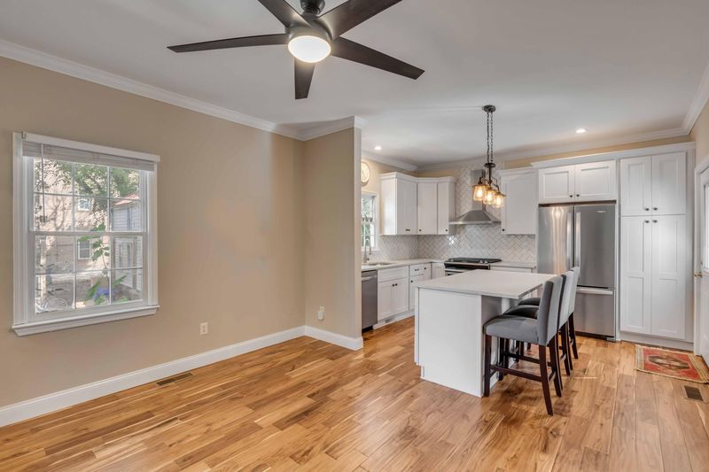 8 Coming St #B, Charleston, SC 29401