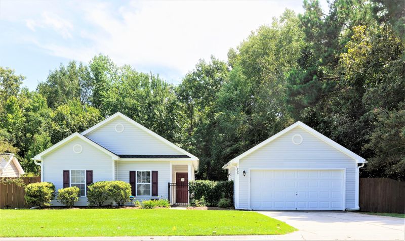 709 Savannah River Dr, Summerville, SC 29485