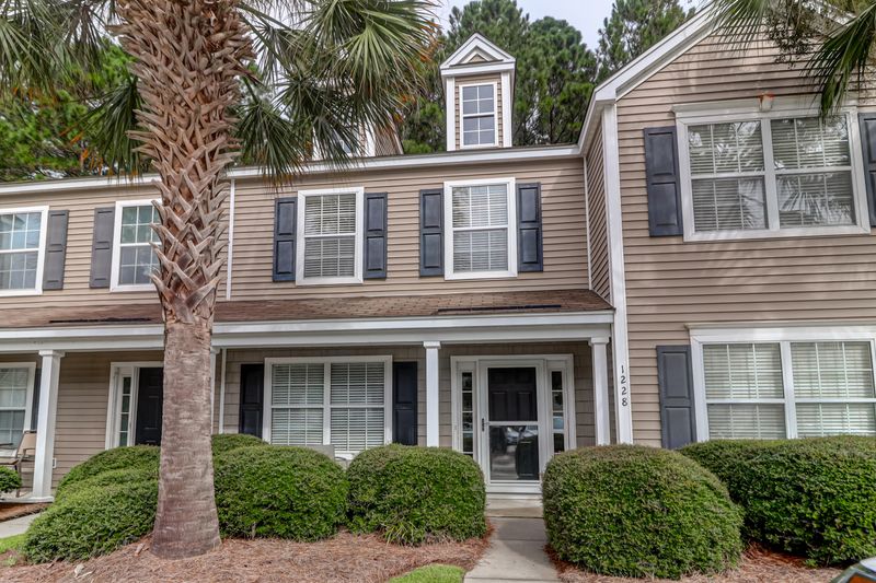 1228 Island Club Dr, Charleston, SC 29492