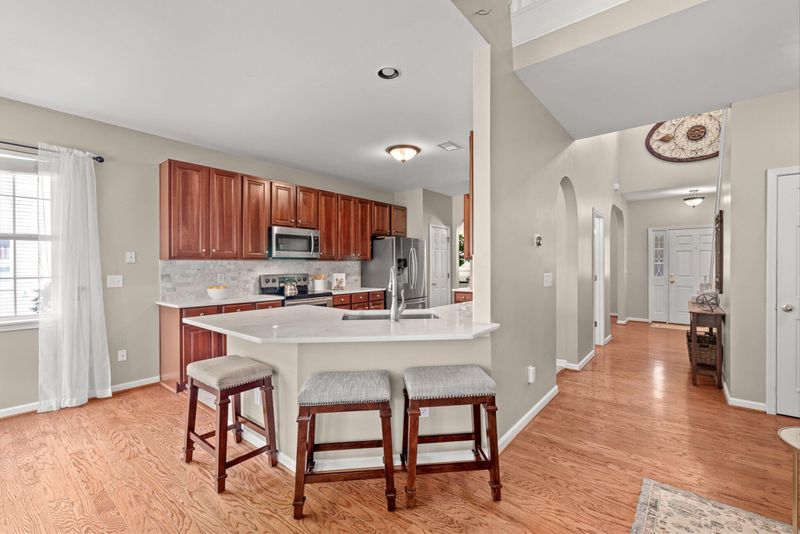 709 Beverly Dr, Summerville, SC 29485