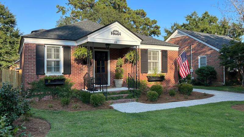 88 Colleton Dr, Charleston, SC 29407