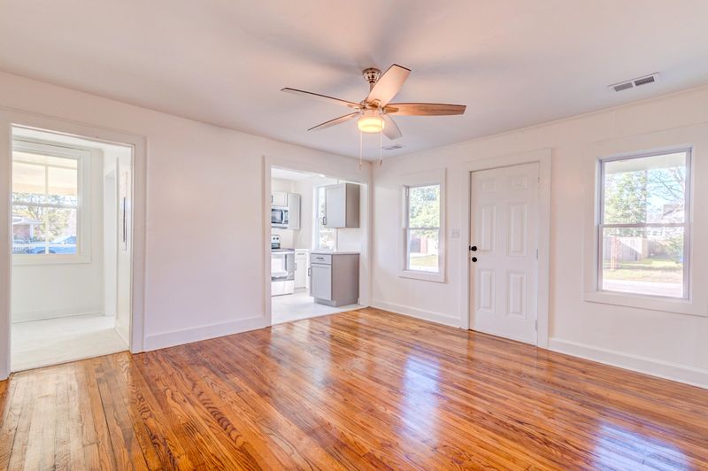 5526 Buskirk Ave, North Charleston, SC 29405