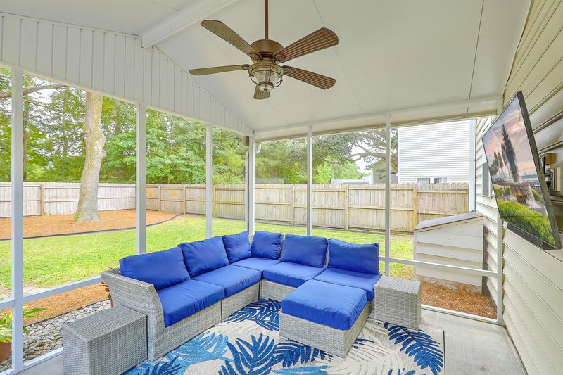 1505 Thoroughbred Blvd, Johns Island, SC 29455