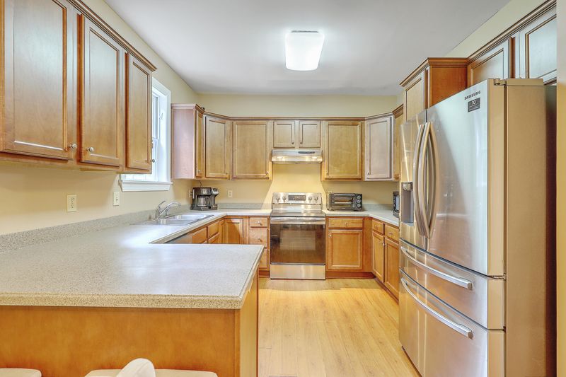 1505 Thoroughbred Blvd, Johns Island, SC 29455