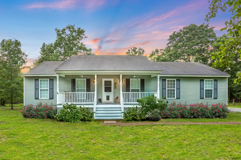 1614 Alligator Rd, Cordesville, SC 29434