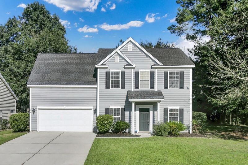 104 Chancellors Dr, Summerville, SC 29485