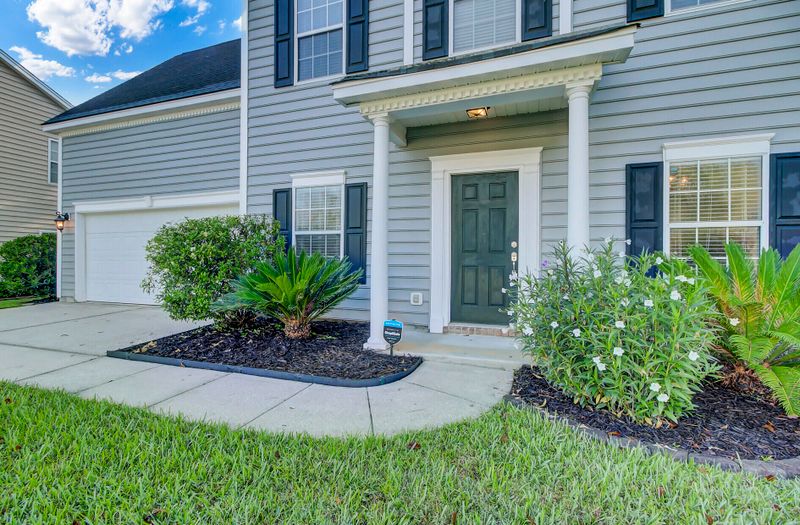 104 Chancellors Dr, Summerville, SC 29485