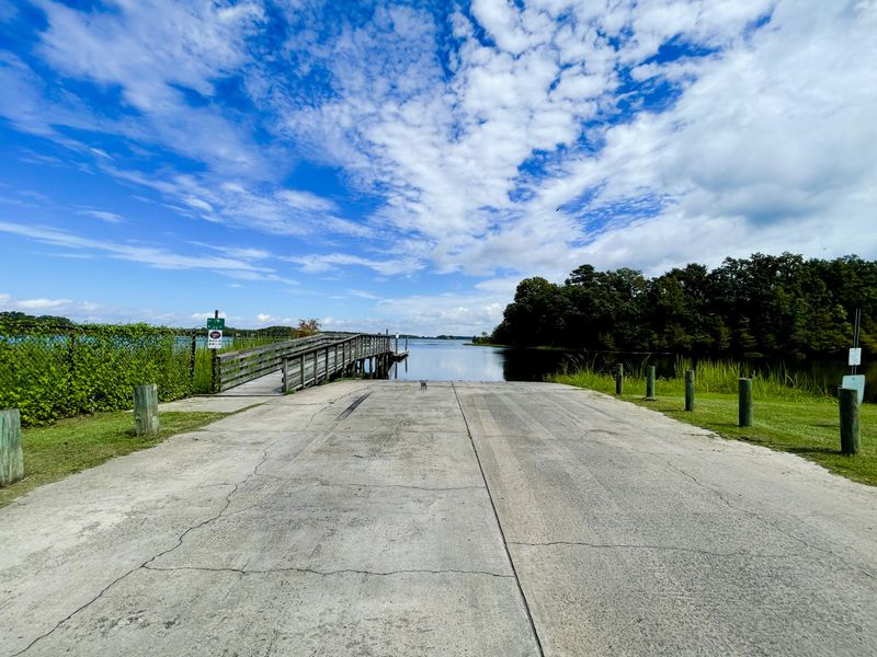 1272 Spiers Landing Rd, Cross, SC 29436