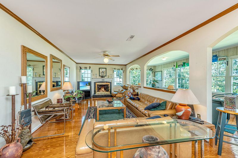 8762 Peters Point Rd, Edisto Island, SC 29438