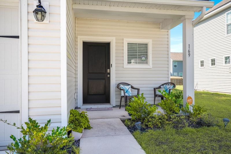169 Daniels Creek Cir, Goose Creek, SC 29445