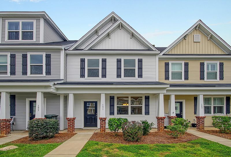 191 Woodward Rd, Goose Creek, SC 29445